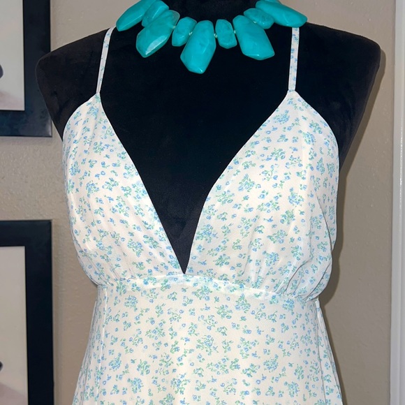 Marciano for GUESS Floral Maxi Dress! - Picture 2 of 5